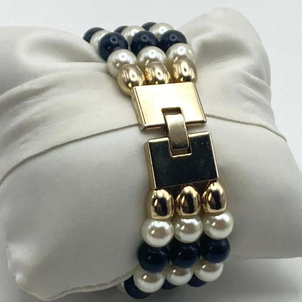 Vtg Collezio Women's Watch Gold Tone Oval 39mm Faux Pearl MOP New Battery 6.25